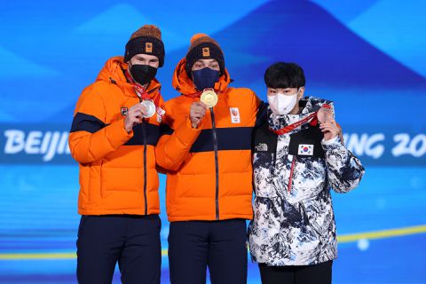 Schaatser Kim Min-seok zien we na autocrash 1,5 jaar niet op het ijs: Koreaanse bond schorst hem