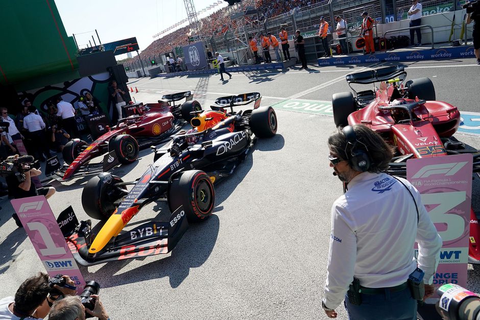 Lekker Man! Verstappen P1 en Leclerc P2 bij Dutch Grand Prix levert veel centen op bij TOTO