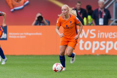 Oranje Leeuwinnen zonder Van Es tegen Slowakije