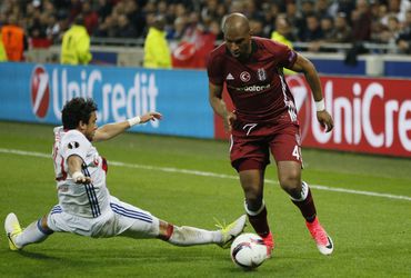 Olympique Lyon in slotfase langs Besiktas in grimmig duel