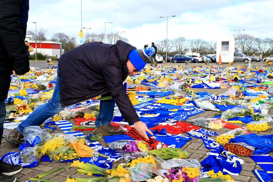 Prachtig eerbetoon Sala voor thuiswedstrijd Cardiff City