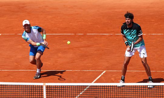 Wesley Koolhof met nieuwe dubbelpartner Robin Haase naar kwartfinale in Hamburg