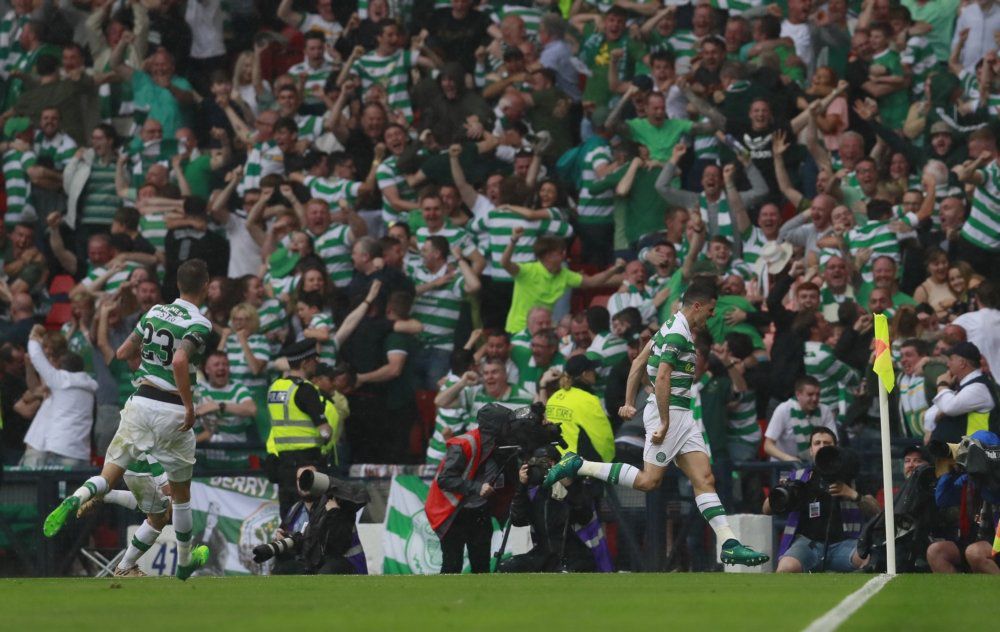 Celtic wint Schotse FA Cup dankzij solo-goal in blessuretijd (video's)