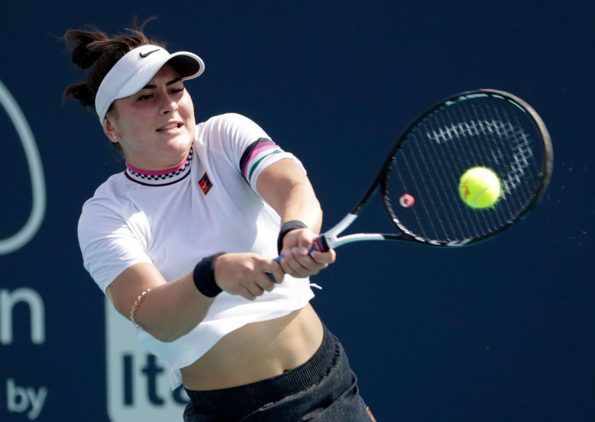 Toptalente Andreescu geeft in Miami op met schouderblessure