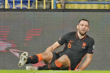 Tegenvaller Oranje in aanloop naar beslissend WK-kwalificatieduel: Stefan de Vrij kan niet meedoen