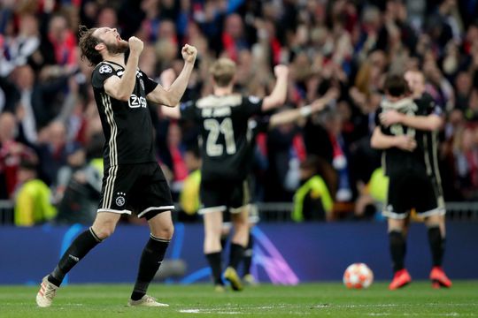 Ajax deelt eerste beelden uit de kleedkamer na wedstrijd tegen Real (video)