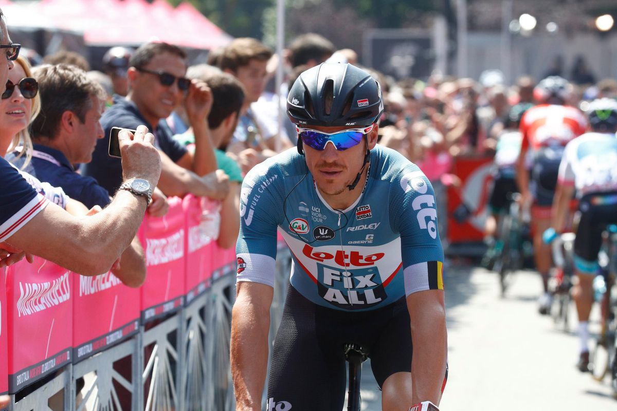 De grote, maar toch vergeten man van de Giro is Adam Hansen, in de schaduw van Froome