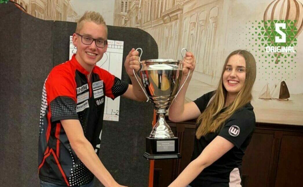 Jurjen en Roos van der Velde veroveren dartswereld: 'Kwalificatie voor het WK darts is binnen handbereik'
