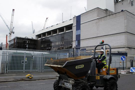 Sloop White Hart Lane begint al binnen 24 uur na laatste wedstrijd (foto's)