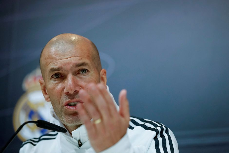 Zidane flirt weer met Hazard: 'Hij is een fantastische speler'