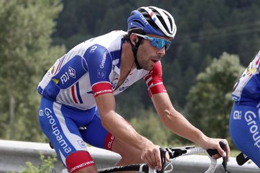 Abandon Thibaut Pinot! Huilende Fransman stapt met blessure uit de Tour (video)