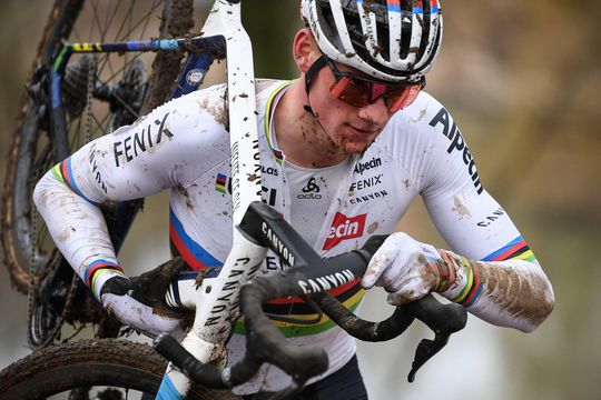 Van der Poel over WK: ‘Het is op zand makkelijker om het verschil te maken’