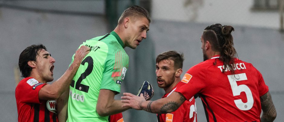 Noppert 3,5 jaar geleden bij Foggia: 'Ben uitgeroepen tot beste speler van Italië, toch speel ik niet'