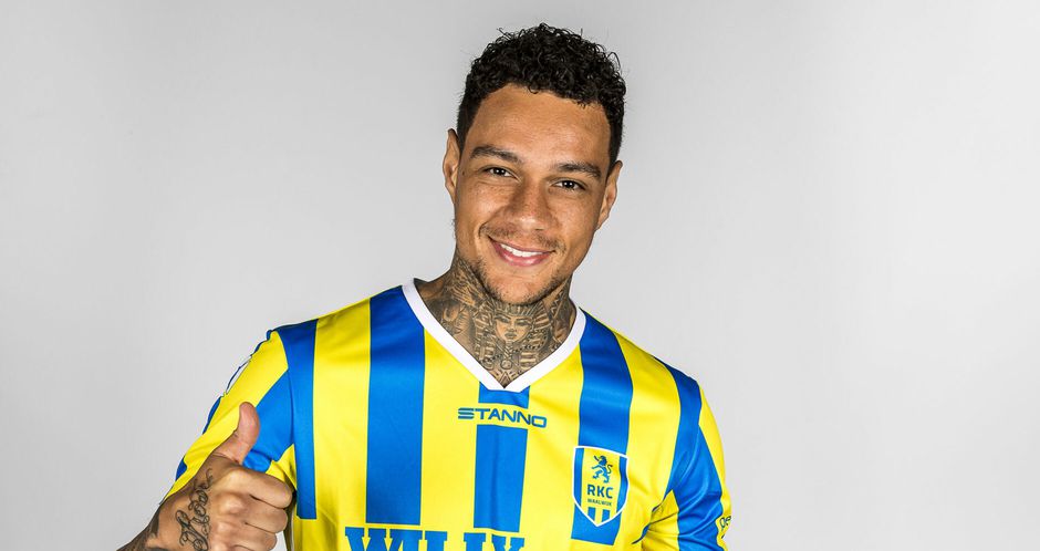 🎥 | Gregory van der Wiel wil deze villa in Amstelveen met dikke winst verkopen