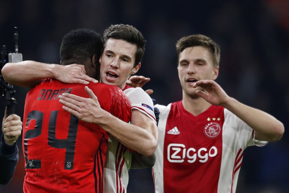 Ajax loot FC Kopenhagen in achtste finale Europa League