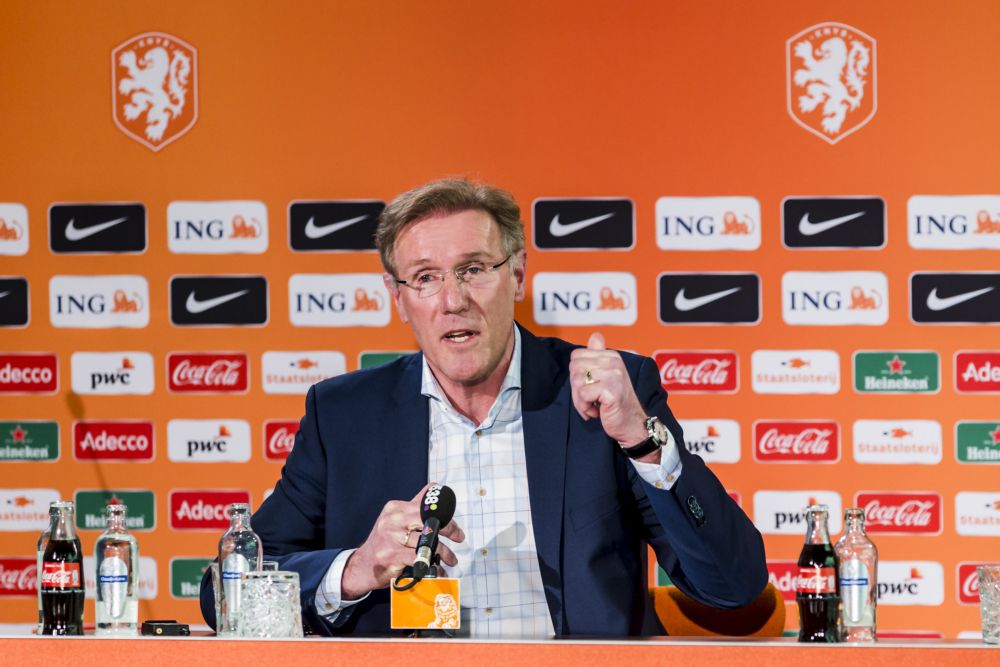 Hans van Breukelen stopt als technisch directeur KNVB