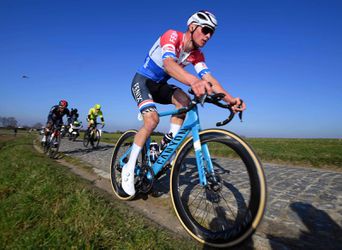 🎥 | Van der Poel reed lekkere rit, maar ziet Pedersen Kuurne-Brussel-Kuurne winnen