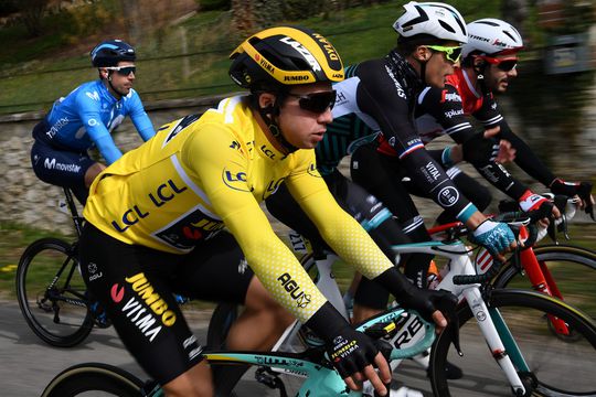Bennett verslaat Groenewegen in sprint 3e etappe Parijs-Nice