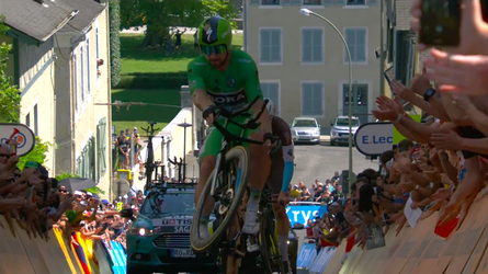 Gekke Sagan doet ook met leipe tijdritfiets een wheelie (video)