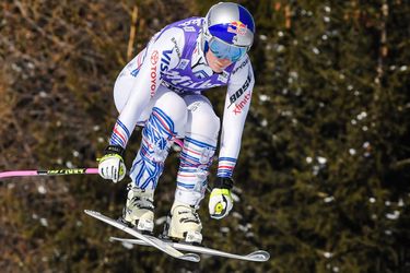 Skilegende Lindsey Vonn in tranen: 'Ik denk dat het nu al over en uit is'