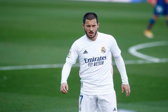 Hazard miste meer duels bij Real dan dat-ie speelde en wéér is hij geblesseerd