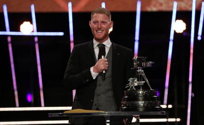 Cricketspeler in Groot Brittannië verkozen boven F1-kampioen Hamilton