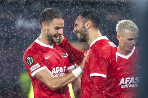 Op welke manieren gaat AZ door in de Conference League?