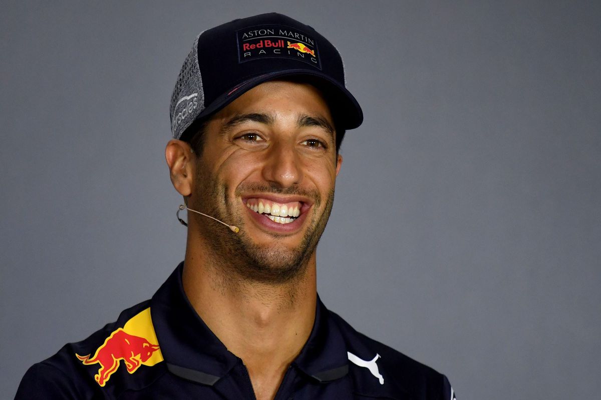 Ricciardo ontkent keihard voorcontract met Ferrari