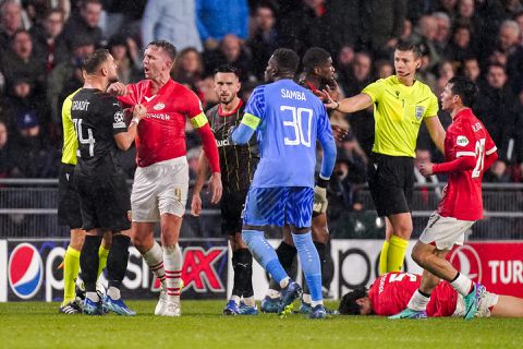 Matchwinnaar Luuk de Jong pissed op spelers van Lens: 'Ze waren erg aan het provoceren'