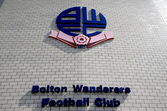 Spelers Bolton Wanderers gaan 48 uur staken: eigenaar weigert salaris te betalen