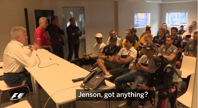 Zo worden F1-coureurs voor elke Grand Prix toegesproken (video)