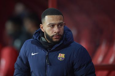 Memphis Depay keert na weken terug in selectie FC Barcelona, maar is flink gedaald in hiërarchie