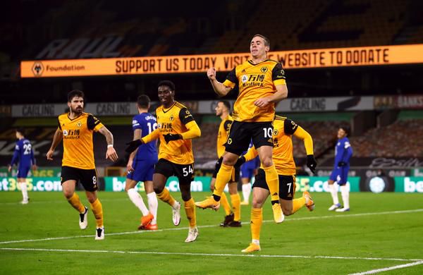 🎥 | Check hier hoe Wolves Chelsea enorm pijn doet met goal in 6e minuut van de blessuretijd