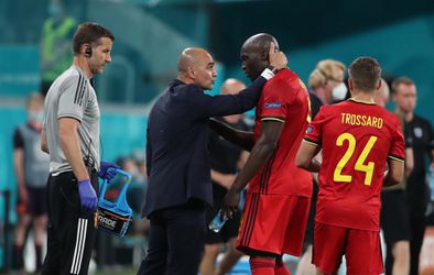 Tja: Belgische fan gaat per auto naar Qatar en komt pas aan bij 8e finales