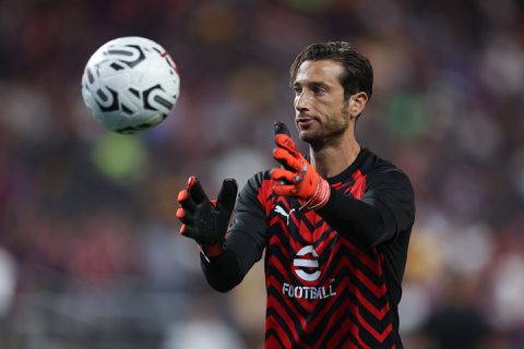 Crisis bij AC Milan: 'bejaarde' reservedoelman moet keepen tegen Juventus