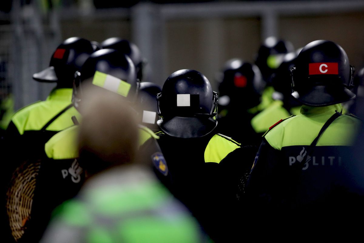 Politiekorpsen adviseren: laat fans van Legia Warschau niet meer toe