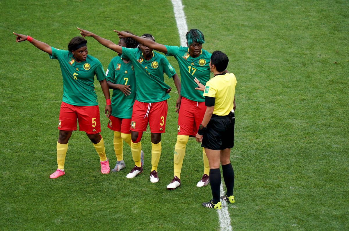 Belachelijk gedrag van Kameroense voetbalsters op WK wordt officieel onderzocht