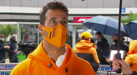 🎥 | Ricciardo nam 'paar biertjes' na zege op Monza, maar verwacht weinig in Sochi: 'Doei!'