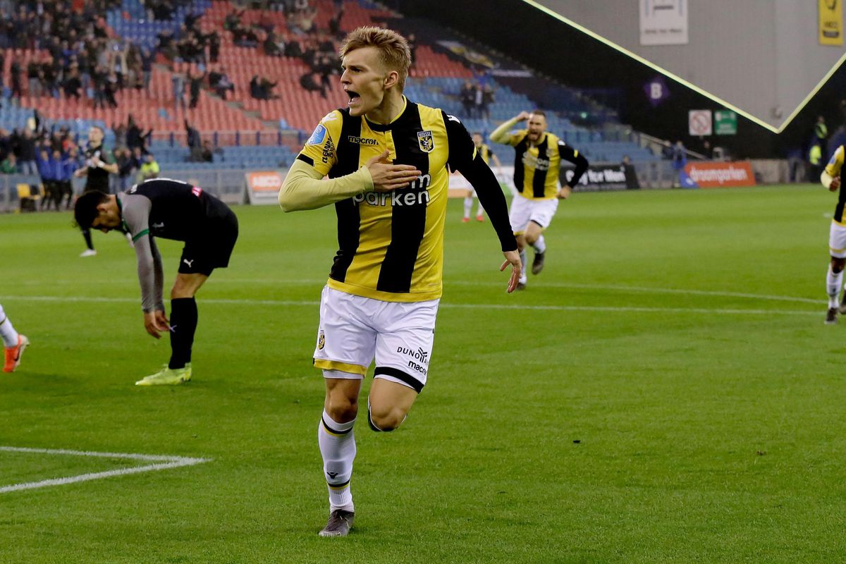 Vitesse maakt het na 'Ødegaard-show' nog spannend in play-offs