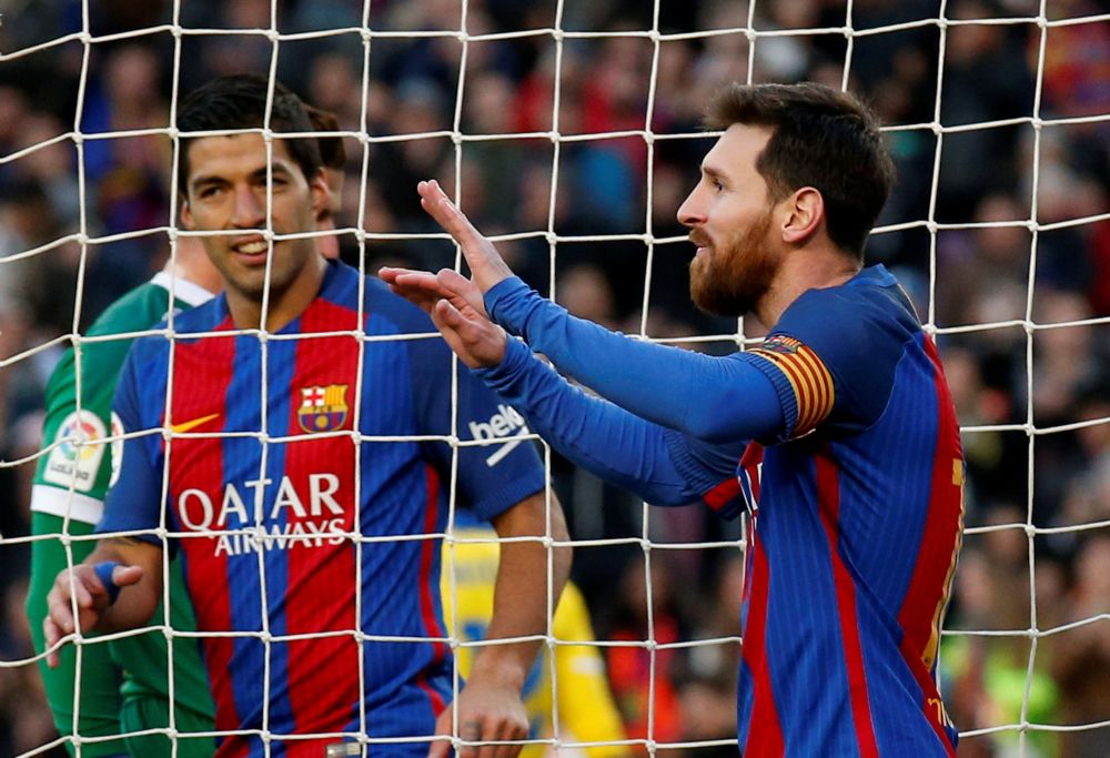 'City gaat óók voor transferrecord en wil Messi overnemen van Barça'
