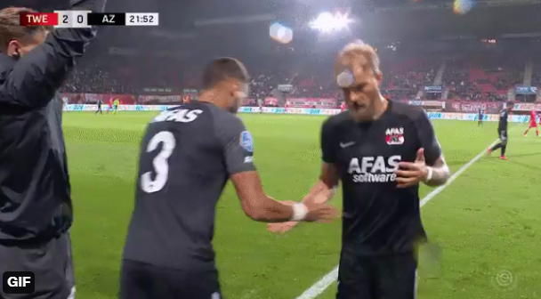 🎥 | AZ-verdediger Timo Letschert wordt gewisseld na enorme fout tegen FC Twente