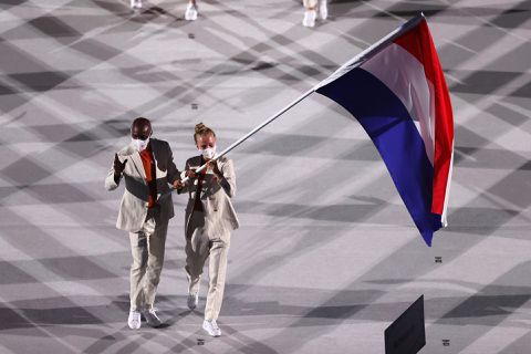 Churandy Martina zet vloek van Nederlandse olympische vlaggendragers voort