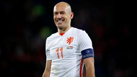 Robben kan nog tot donderdagnacht aangemeld worden voor Wit-Rusland