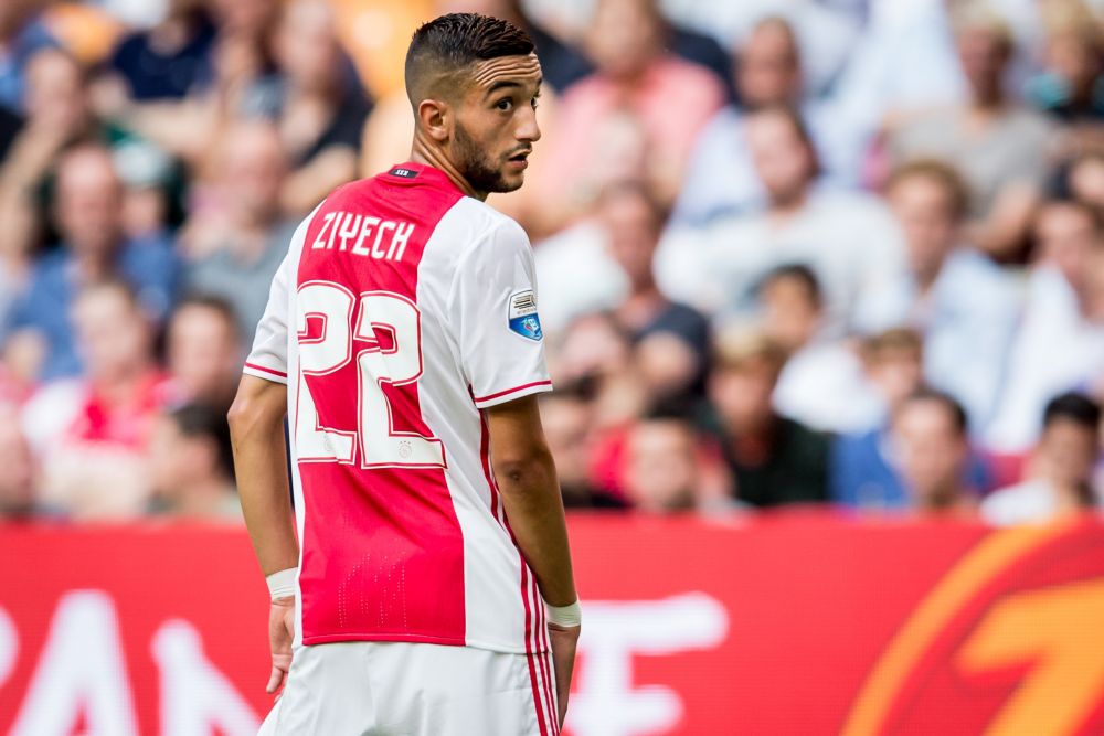 Ziyech geeft 1ste assist bij debuut Ajax (video)