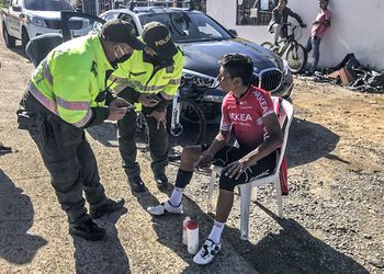 Quintana komt goed weg na aanrijding met auto