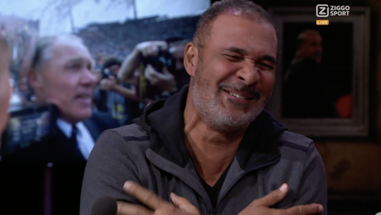 🎥 | Ruud Gullit gaat he-le-maal stuk als hij vertelt over Rinus Michels