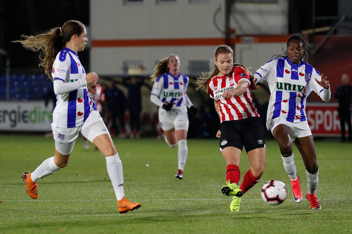 Goed nieuws voor voetbalsters Heerenveen: volgend seizoen tóch in de eredivisie