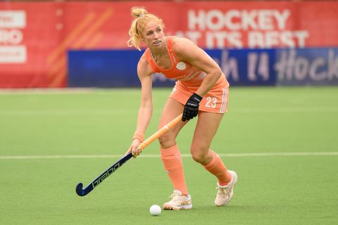 Hockeyvrouwen en -mannen verslaan Groot-Brittannië in de Pro League