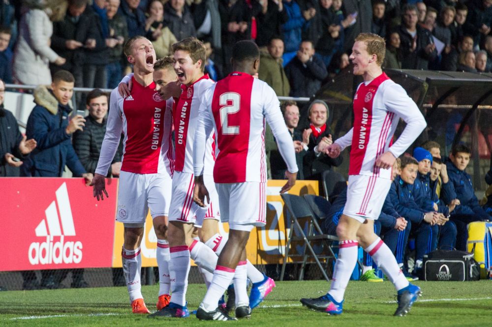 Ajax O19 makkelijk langs leeftijdgenoten van Dynamo Kiev in Youth League