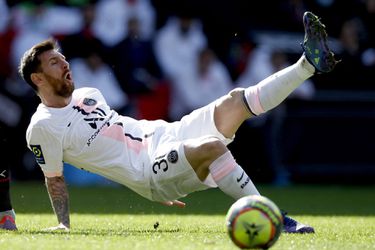 Lionel Messi weet nog steeds niet te scoren in Ligue 1 en verliest met PSG van Rennes